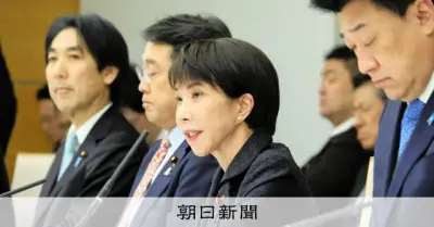 ナフサ不足巡り政府と企業に溝、カルビーの白黒パッケージに官邸幹部「売名行為」と酷評