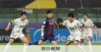 韓国で女子サッカー南北対決、北朝鮮が勝利 共同応援団が声援
