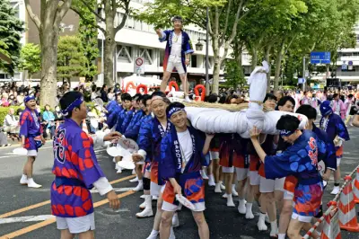 東北絆まつりが盛岡で開幕、福島わらじまつりが大わらじ披露