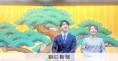 藤井聡太名人、福岡・飯塚で祝勝会「毒まんじゅう」の手を自ら解説