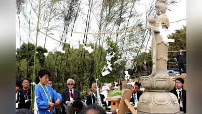 特攻機不時着の島にサラダ油贈り続けた元隊員の遺志、後輩社員が慰霊祭初参加で継承