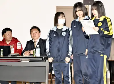 聖光学院高生がプロ野球BCリーグ福島レッドホープスの試合を盛り上げる特別企画を考案