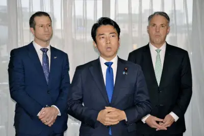 海自護衛艦のNZ輸出へ初協議、豪含め3カ国防衛相会談