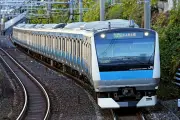 京浜東北線、線路内の犬で一時運転見合わせ 約1万人に影響