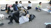 競争社会に抵抗「だめライフ名古屋」が寝そべりフェス、若宮広場で約100人がゴロリ