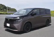 日産、16年ぶり全面改良の新型エルグランドで反転攻勢へ