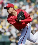 広島・岡本が好投で2勝目、阪神は満塁を生かせず敗れる