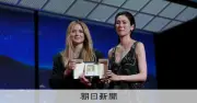 濱口竜介監督「急に具合が悪くなる」主演2人に女優賞 カンヌ国際映画祭で日本人初の快挙