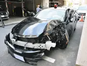 偽覆面パトカーで飲酒運転、事故起こし23歳男を逮捕「サーキットでの快感を一般道で」