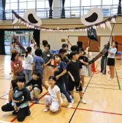 板橋区、子どもの劇団と合唱団を新設 24日に旧高七小で旗揚げ公演「スイミー」世界を再現