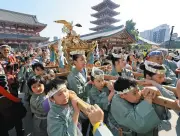 浅草神社・三社祭2日目、子ども神輿「子之宮」が44町会を渡御 次世代に祭りの心を継承