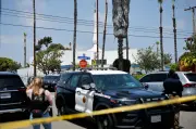 米サンディエゴのイスラム施設で銃撃、3人死亡 10代容疑者2人も死亡