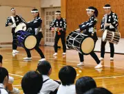 佐渡の太鼓集団「鼓童」が浅草一帯で迫力の演奏、創立45周年記念公演前にパフォーマンス