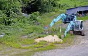墓石約454キロを採石場跡地に投棄 石材会社社長を逮捕 福島・喜多方
