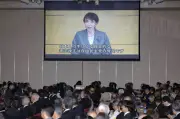 首相「憲法は時代に合わせ更新」改憲派集会にビデオメッセージ