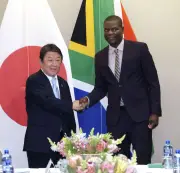 茂木外相、南アフリカで鉱物供給網強化を確認