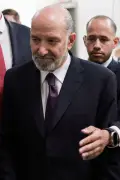 米商務長官、エプスタイン巡る証言で賛否 議会で非公開証言
