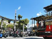 大垣まつり開幕、五月晴れの下で踊り子の舞に拍手