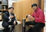 廃プラや衣類ごみを再び原料に「炭素循環」目指す 岐阜大准教授が研究拠点