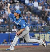 日本ハム伊藤がリーグトップ４勝目、清宮の適時打でロッテに競り勝つ