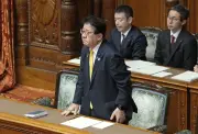 中継輸送推進法が成立、トラック拠点整備へ税制優遇や経費支援