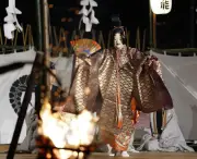 古都奈良に初夏告げる薪御能、春日大社と興福寺で華やかに開幕