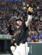 巨人が今季初の４連勝で３位浮上、井上８回無失点の好投