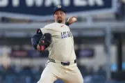 ドジャース・スネル、左肘の骨片で再び負傷者リスト入り