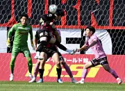 福島ユナイテッド、ホーム最終戦で札幌に０－３完敗 守備の脆さ露呈