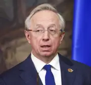 ロシア外務次官、ウクライナに和平交渉の兆候なしと苦言 軍撤退要求