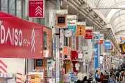 東京・武蔵小山、再開発の波に揺れる商店街 チェーン店増加に危機感
