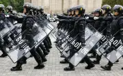 警視総監、機動隊観閲式で「確固たる実力不可欠」と訓示