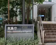 東日本と西日本で大気不安定　落雷や突風、強い雨に警戒を
