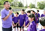 駒沢大陸上部・大八木弘明総監督が古里で陸上教室「楽しんで取り組んで」