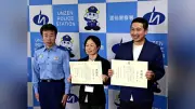 登山ガイドらに感謝状、平成新山視察で下山困難者対応