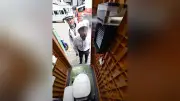 新幹線車内でスマホ盗難、防犯カメラが捉えた男の犯行