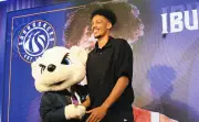 Bリーグ新人ドラフト1位・山崎一渉、地元千葉への思い語る「またバスケができる喜び」