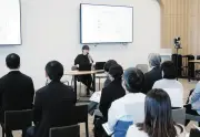 Cradle社長スプツニ子！さんが提唱する「両立経営」で企業のダイバーシティ推進を支援