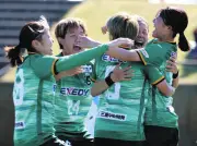 女子サッカーなでしこリーグ、伊賀FCくノ一三重がASハリマに1-0で勝利 平田選手のヘディングが決勝点