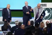 パレスチナサッカー協会会長、FIFA総会でイスラエル非難し握手拒否
