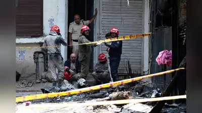 インド・ニューデリーのホテル火災、死者21人に 外国人犠牲者も