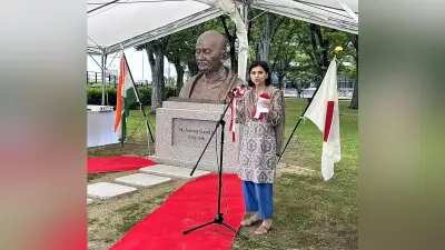 高さ2m超のガンジー胸像、松江市の公園に設置　インド政府から友好の証し