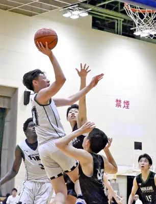 県高校体育大会バスケ、福島東稜が男女アベック優勝 男子は3年ぶり5度目