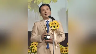 山口祥義佐賀県知事がベスト・ファーザー賞受賞、子育てと環境整備評価