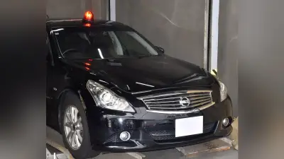 首都高子会社社員、自家用車を覆面パトカーに違法改造し追送検