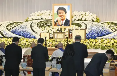 「一生懸命仕事をし、家族とも仲間とも過ごした」大塚耕平さんを送る会、名古屋で開催