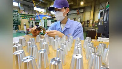 クマ鈴生産が最盛期、軽さと音色にこだわり 愛知・小牧の金型メーカー