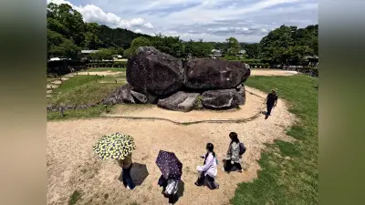 「飛鳥・藤原の宮都」世界遺産登録へ大きく前進、石舞台古墳に観光客続々