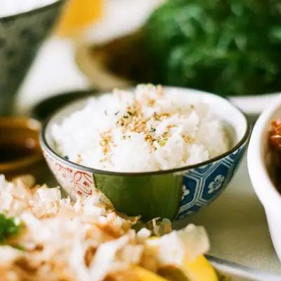 食べる順番を変えるだけで老化防止！「野菜→たんぱく質→糖質」が効果的