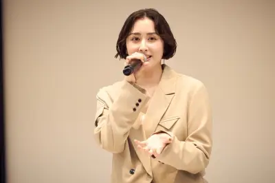早見あかり、ドラマ『一緒にごはんをたべるだけ』で25センチ断髪「うーっ！と思いながらもやるしかない」
